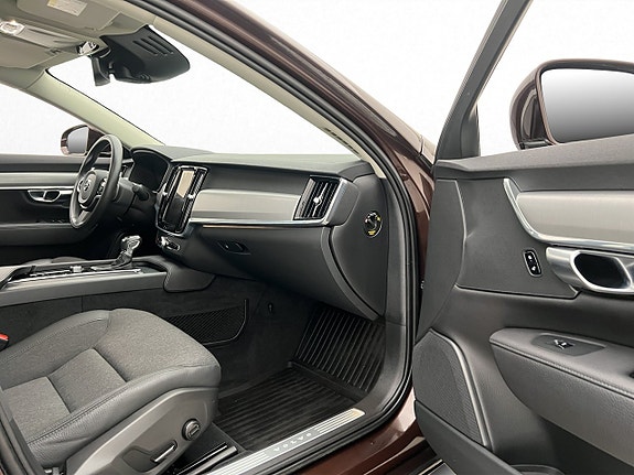 Volvo S90 22 of 30
