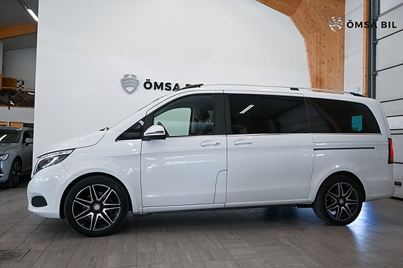 Mercedes-Benz V250 6 of 22