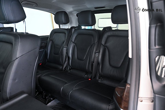 Mercedes-Benz V250 11 of 22