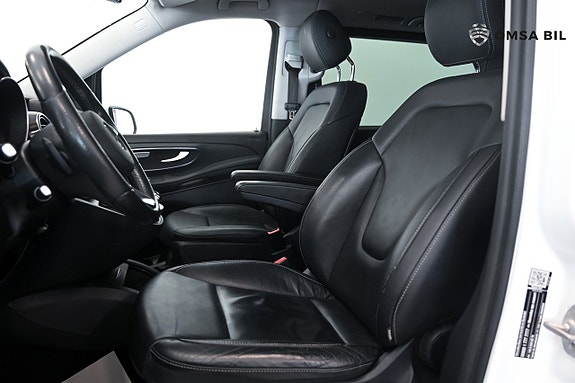 Mercedes-Benz V250 8 of 22