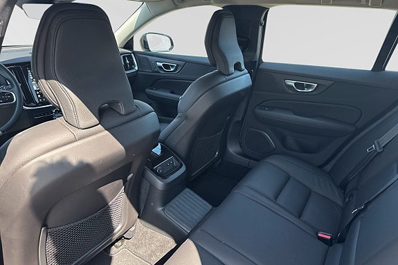 Volvo V60 8 of 16