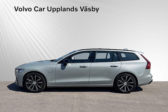 Volvo V60 3 of 5