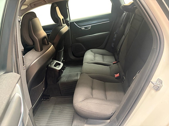 Volvo V90 15 of 17