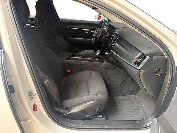 Volvo V90 16 of 17