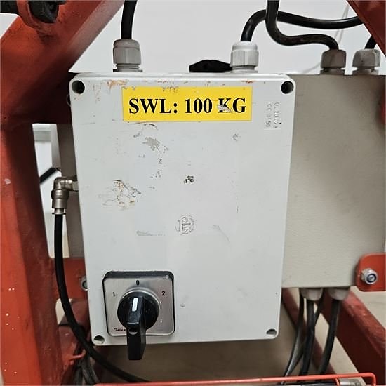 AL-LIFT Al-Spider 4-100 - Kapacitet / capacity 100 kg - 180* 6 of 15