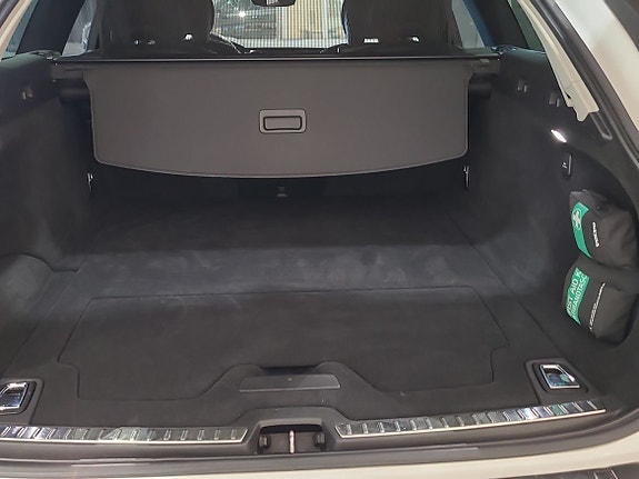 Volvo V90 13 of 17