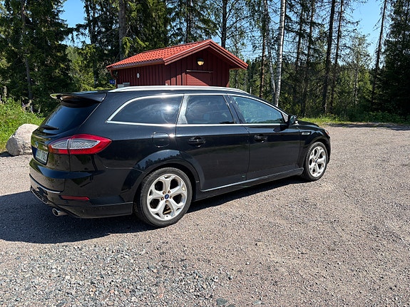 Ford Mondeo 4 of 5
