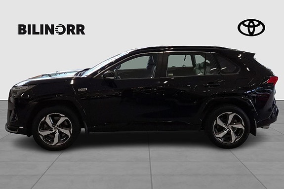 Toyota RAV4 Plug-in Hybrid 5 of 5