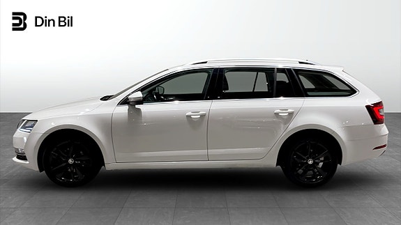 Skoda Octavia 2 of 14