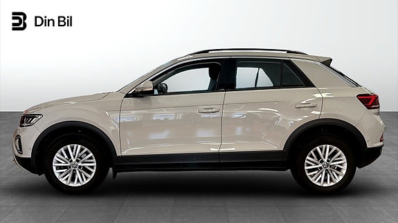 Volkswagen T-Roc 2 of 5