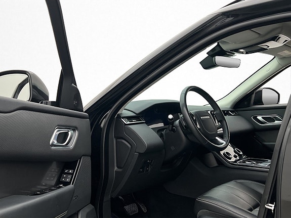 Land Rover Range Rover Velar 10 of 30