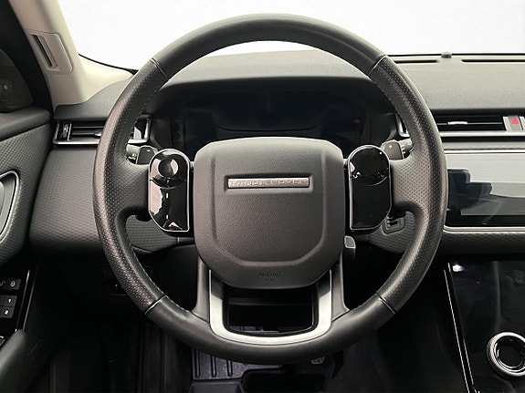 Land Rover Range Rover Velar 15 of 30