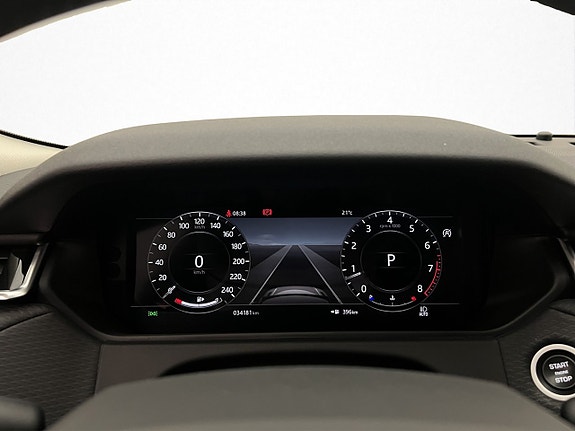 Land Rover Range Rover Velar 16 of 30