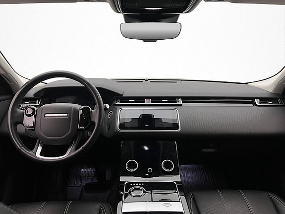 Land Rover Range Rover Velar 18 of 30