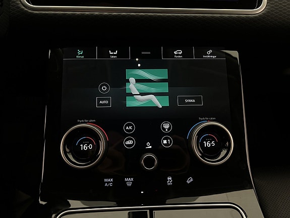 Land Rover Range Rover Velar 24 of 30