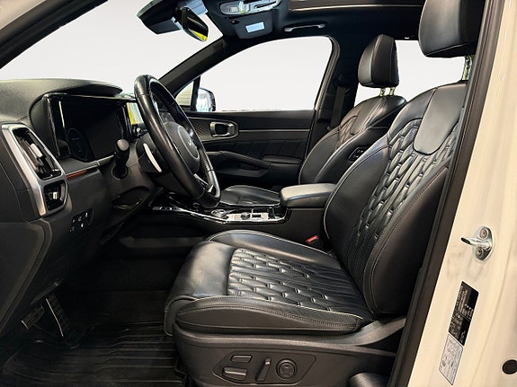 Kia Sorento 9 of 26