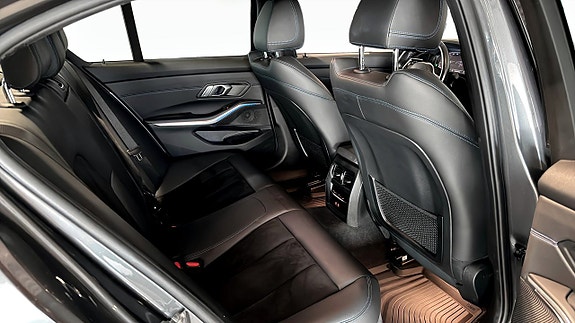BMW 320 5 of 5