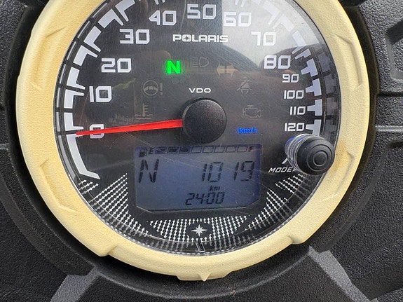 POLARIS  ACE  900 8 of 8