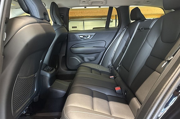 Volvo V60 7 of 12