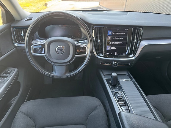 Volvo V60 8 of 15