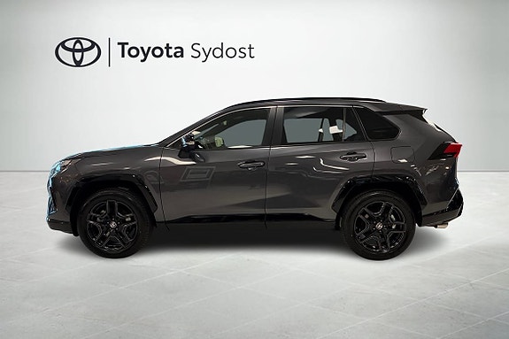 Toyota RAV4 3 of 5