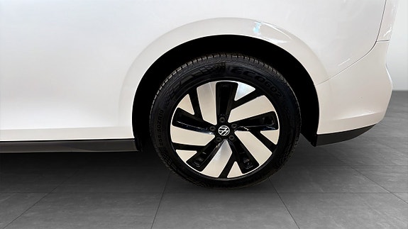 Volkswagen ID. Buzz 6 of 19