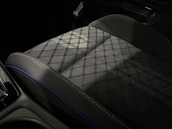 Volkswagen Golf I 17 of 17