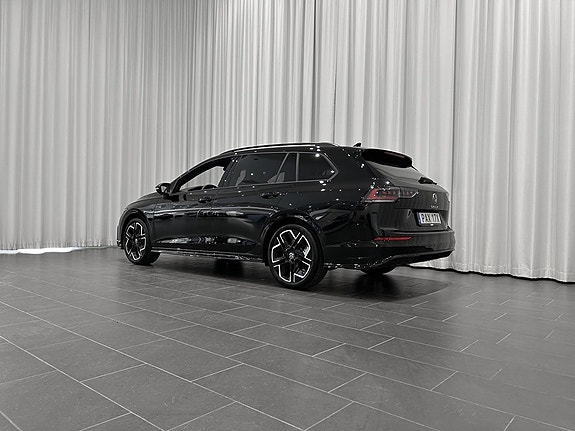 Volkswagen Golf I 3 of 5