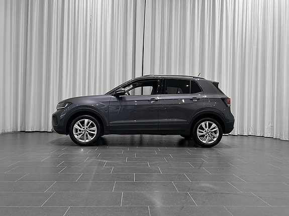 Volkswagen T-Cross 2 of 5