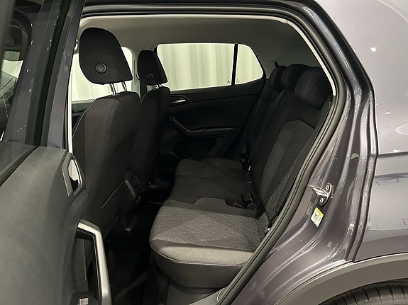 Volkswagen T-Cross 7 of 14