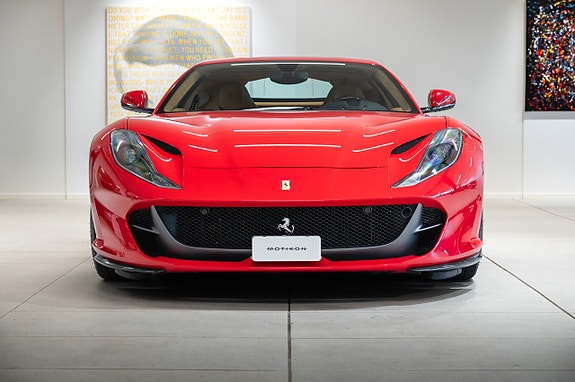 Ferrari 812 Superfast 2 of 5
