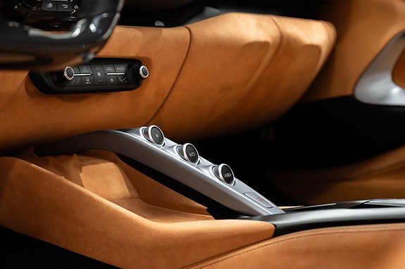 Ferrari 812 Superfast 12 of 20
