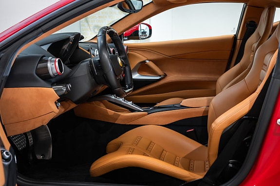 Ferrari 812 Superfast 9 of 20