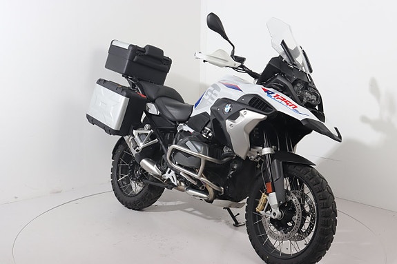 BMW R 1250 GS 2 of 5