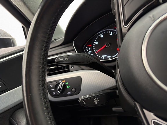 Audi A4 15 of 30