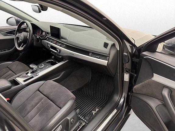 Audi A4 28 of 30