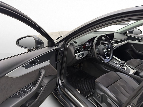 Audi A4 11 of 30