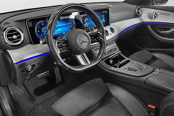 Mercedes-Benz E300 9 of 22