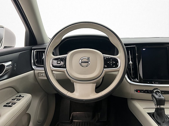 Volvo V60 15 of 30
