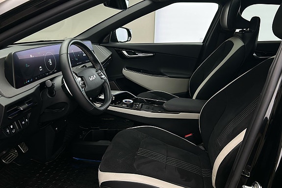 Kia EV6 10 of 30