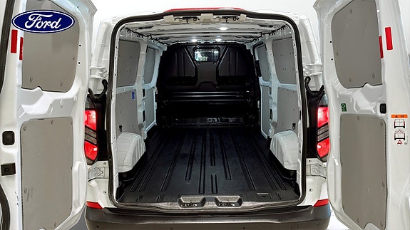 Ford Transit Custom 10 of 11