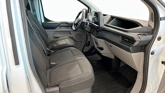 Ford Transit Custom 3 of 5