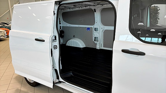 Ford Transit Custom 5 of 5