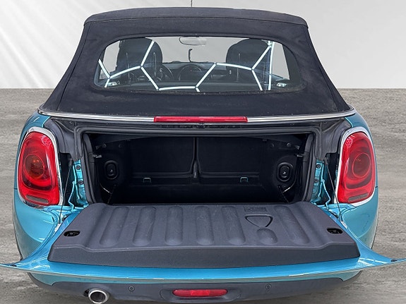 MINI Cooper 11 of 26