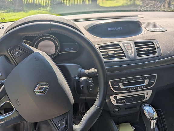 Renault Megane III 8 of 8