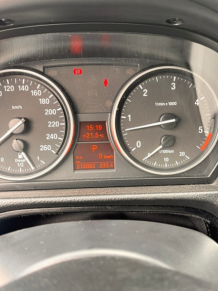 BMW 325d 5 of 5