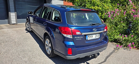 Subaru Outback 4 of 5
