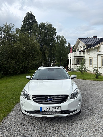 Volvo XC60 5 of 5