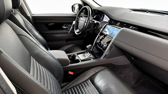 Land Rover Discovery Sport 3 of 12