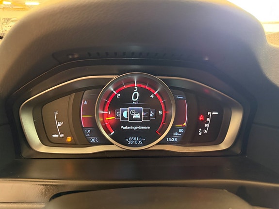 Volvo XC70 14 of 17